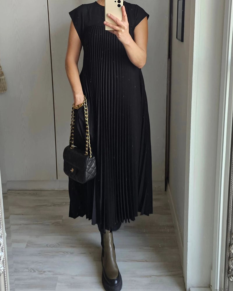 Claire | Women's Elegant Pleated Maxi Dress