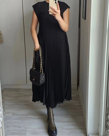 Claire | Women's Elegant Pleated Maxi Dress